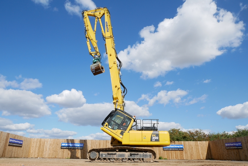 High reach excavator Hire Camden